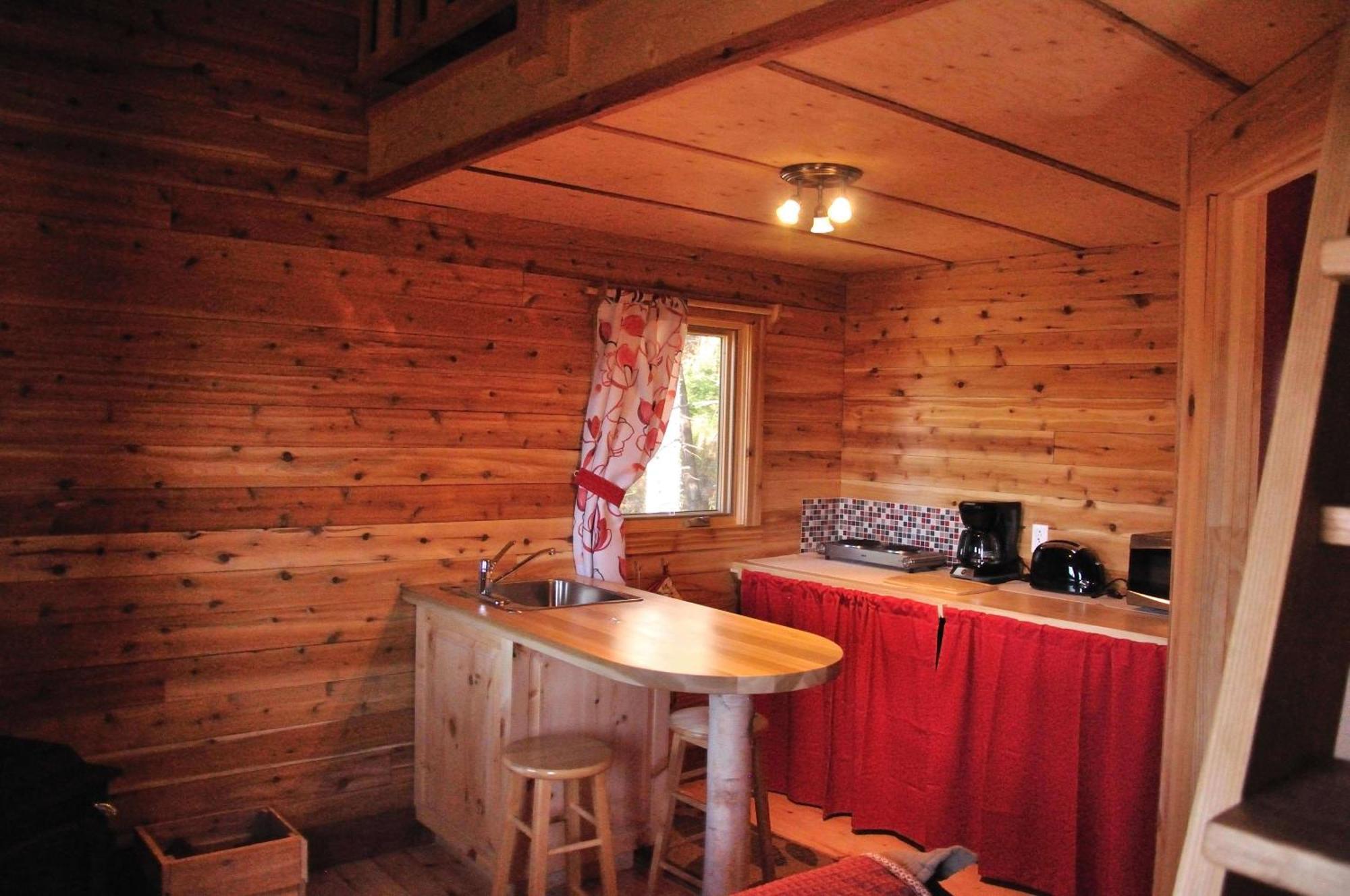 Les Cabanes Du Trappeur Wentworth-Nord Bagian luar foto